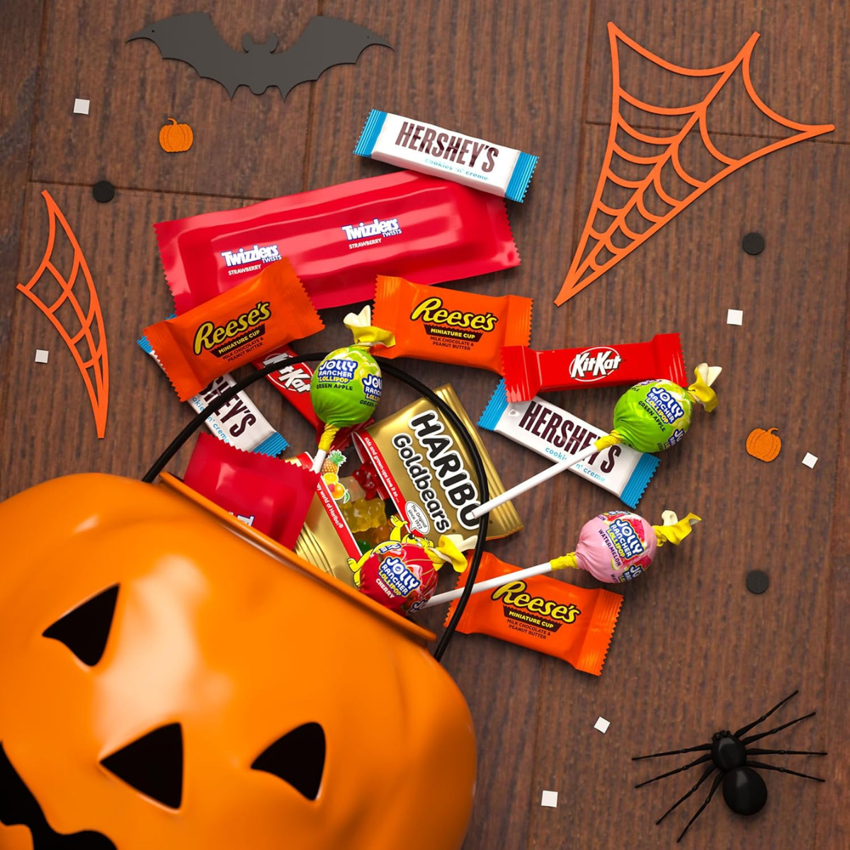 Hershey's Assorted Halloween Candy & Chocolate Bulk Variety Pack 330 count