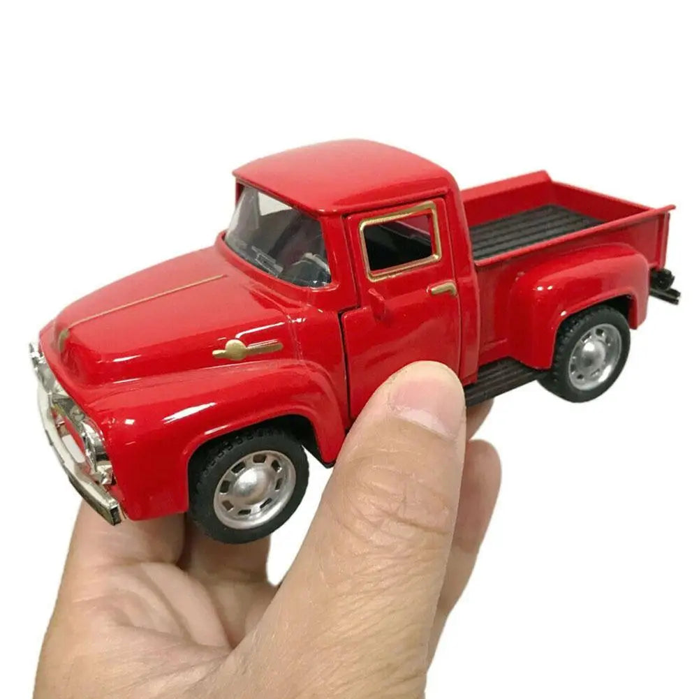 1:32 Red Vintage Metal Truck Pull Back Model Toy