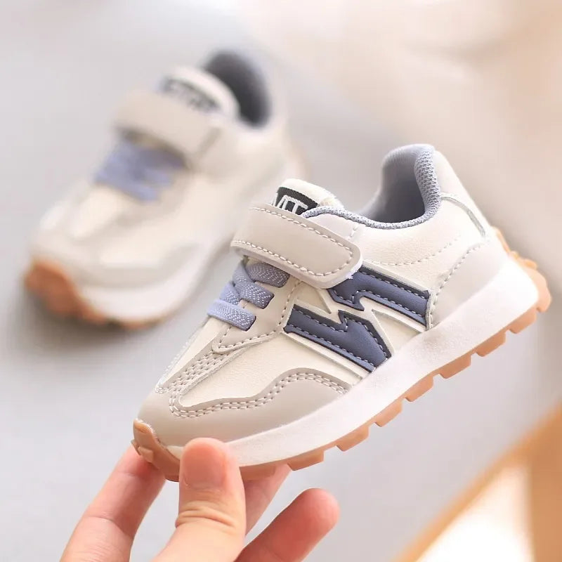 Kids Sports Shoes Breathable Non Slip Lightweight Sneakers
