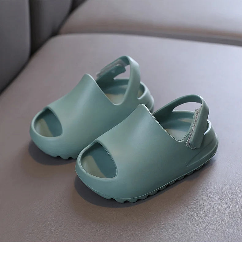 Kids Summer Sandals Lightweight Beach Slippers Breathable Shoes