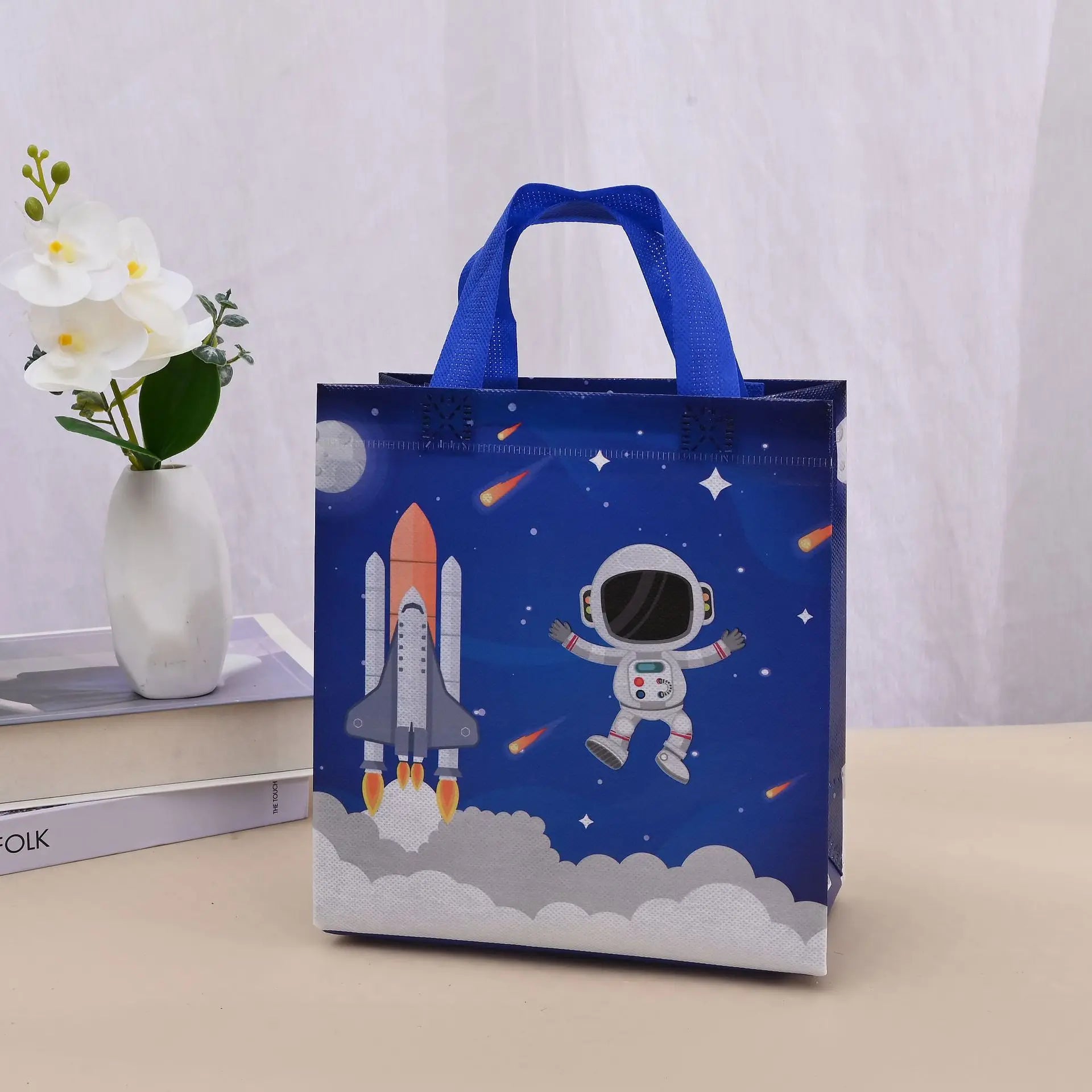 12Pcs Astronaut Theme Non Woven Gift Packaging Bag Galaxy Outer Space Shopping School Bag for Birthday Baby Shower Party Decor