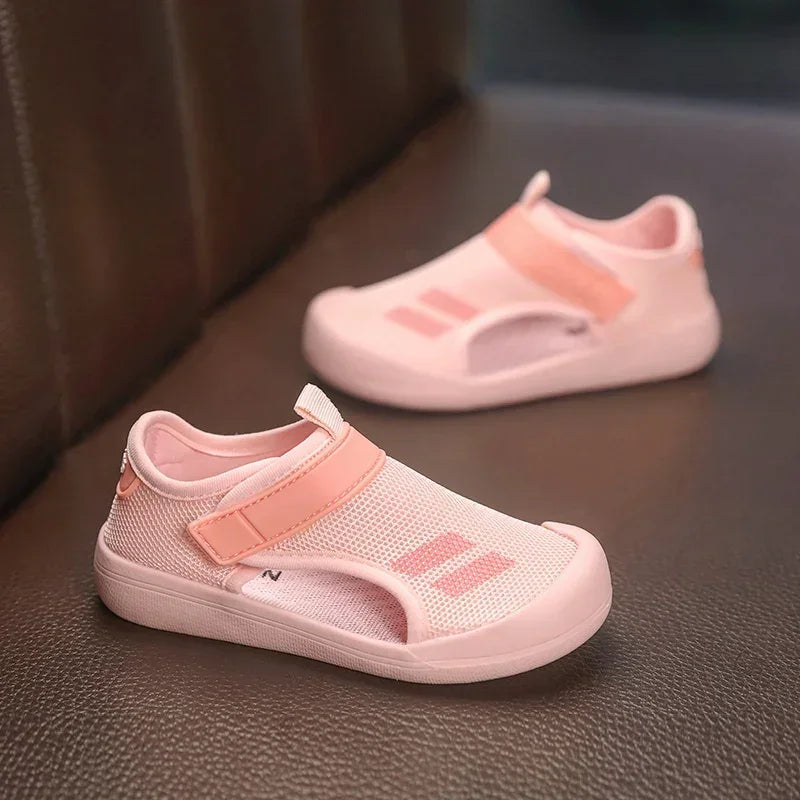Kids Closed Toe Mesh Sandals Lightweight Beach Shoes for Children