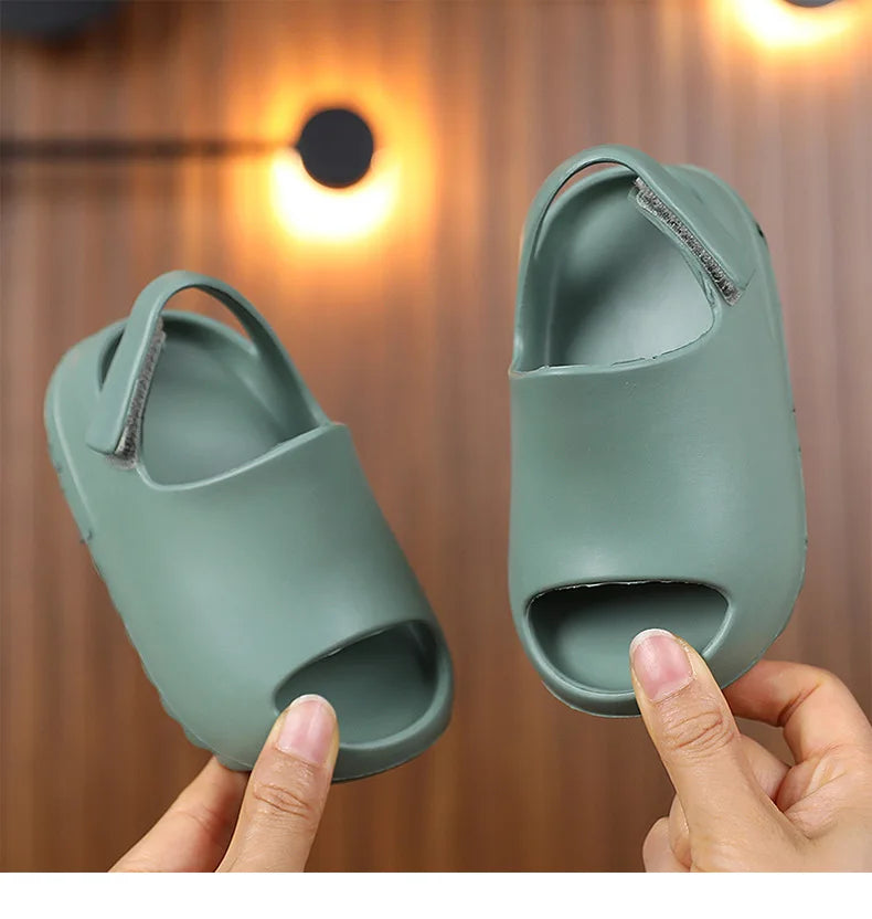 Kids Summer Sandals Lightweight Beach Slippers Breathable Shoes