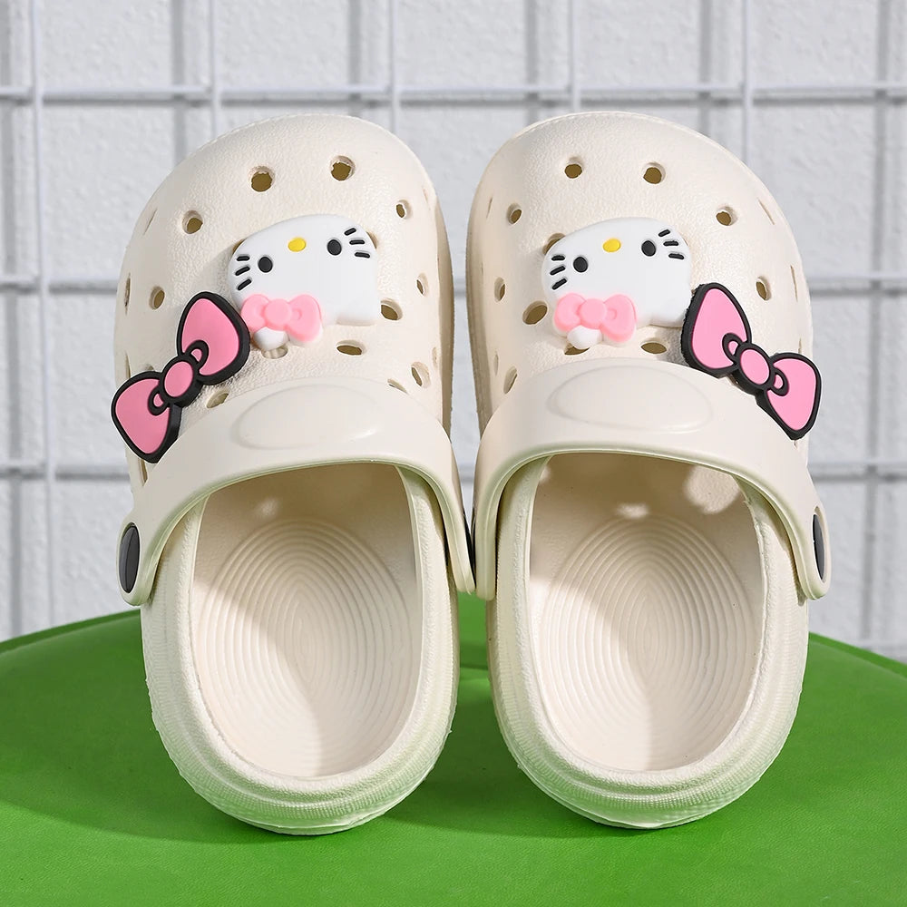 Lovely Sanrio Garden Clogs Girls Slippers Hello Kitty Pattern Summer Light Outdoor Slippers for Children Beach Pool Shoes
