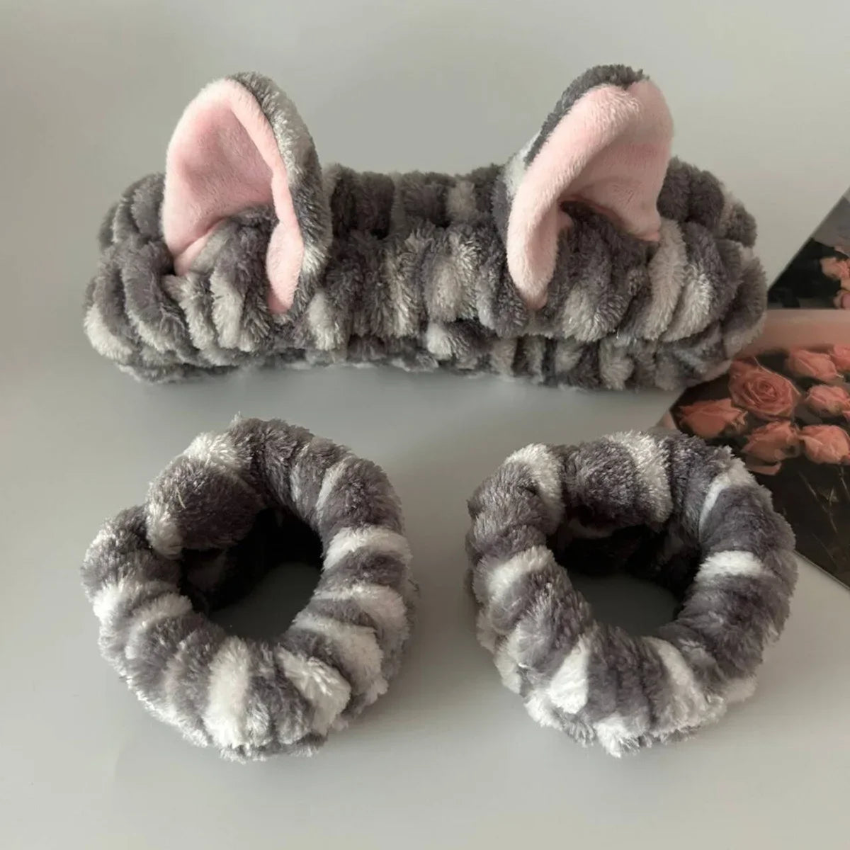 3pcs/set Cute Cat Ear Leopard Print Plush Headband For Women Girls Spa Washing Face and Makeup Headband Elastic Wrist Strap