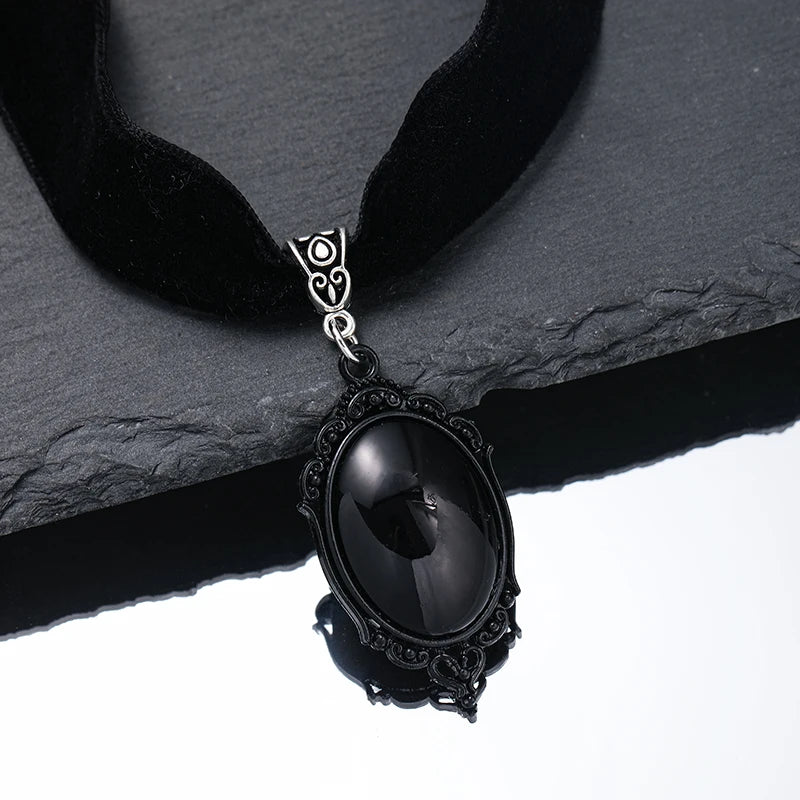Gothic Witch Pagan Blood Red Pendant Chocker Necklace Women Vintage Black Velvet Necklace Personalised Jewellery Accessories