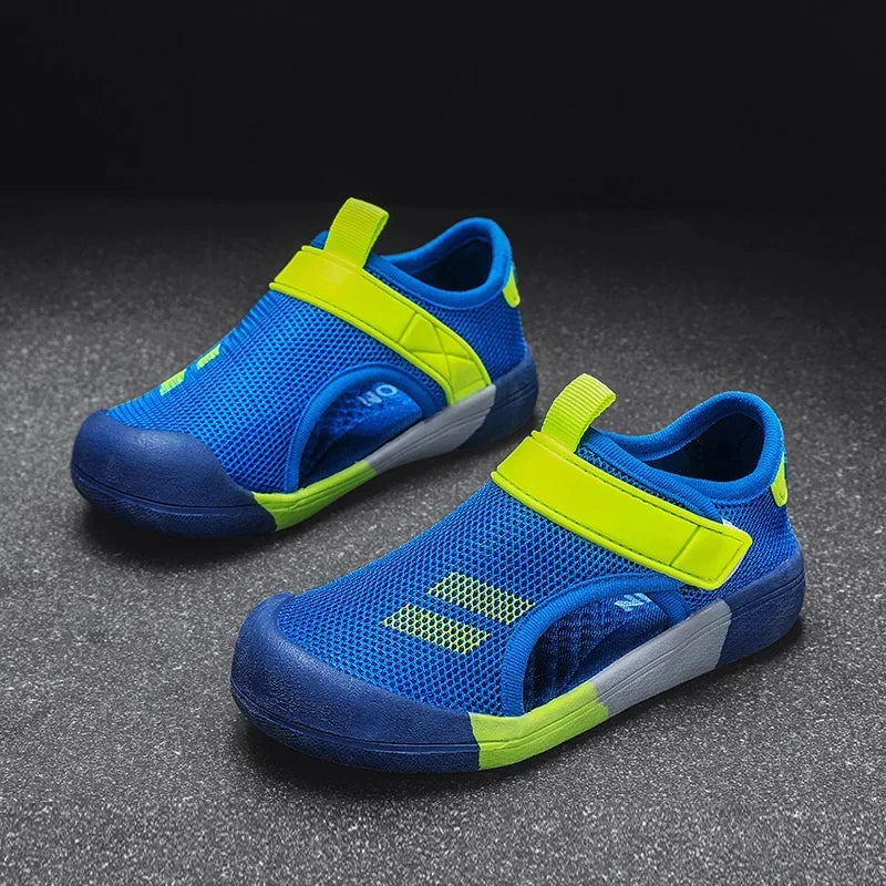 Kids Closed Toe Mesh Sandals Lightweight Beach Shoes for Children