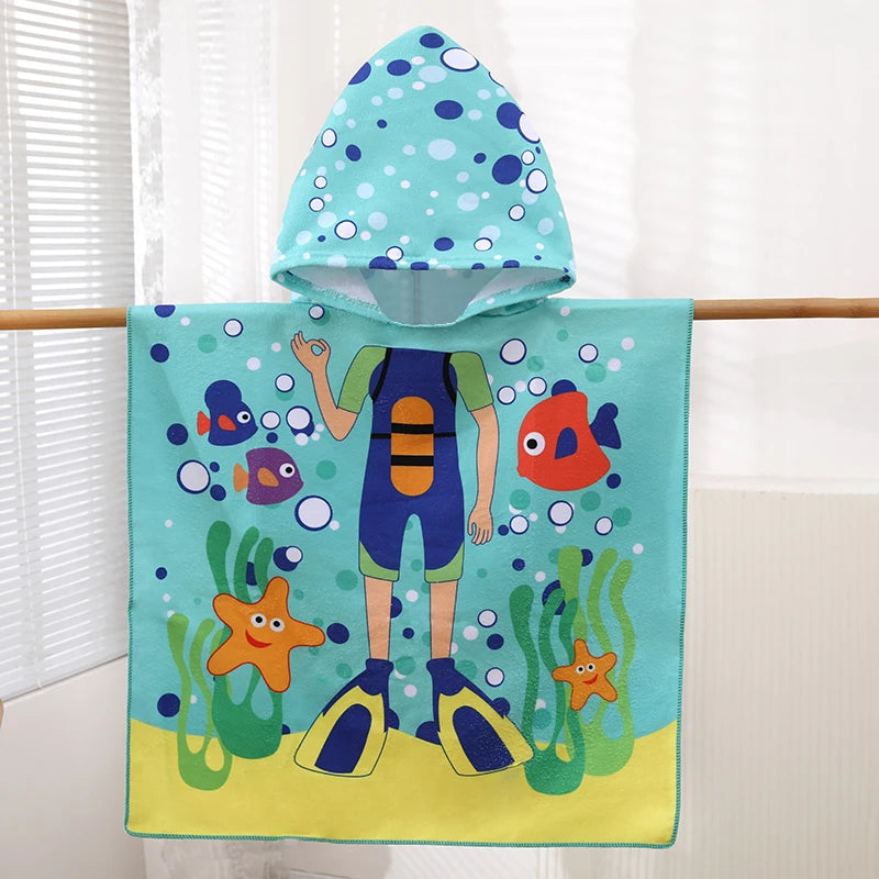 1 Pack of Cartoon Hooded Poncho Bath Towels for Children Aged 2-7, Made of Polyester Fiber with Strong Water Absorption, Cartoon-Themed Bath Towel, Suitable for Beach Trips, Bathroom Supplies