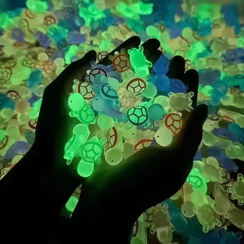 20/50/100pcs Cute Mini Luminous Turtle Ornaments Miniatures Turtle Micro Glowing in The Dark  Kids Toys Home Decoration Gift