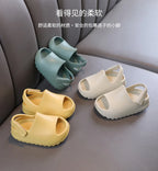 Kids Summer Sandals Lightweight Beach Slippers Breathable Shoes