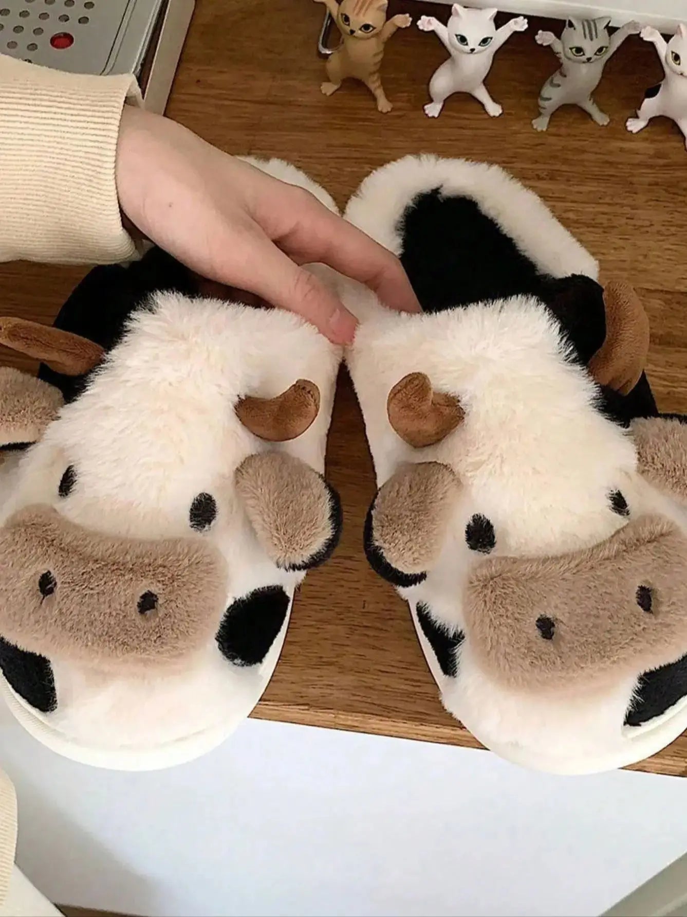 Cow Pattern Plush Slippers Cozy Winter House Shoes for Adults