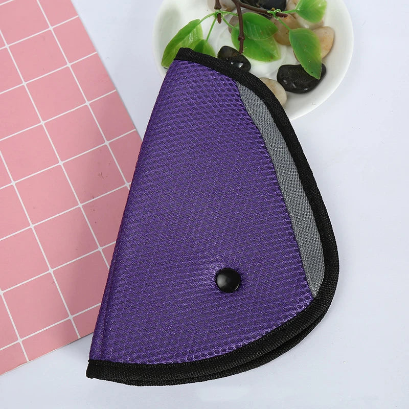 Universal Car Safe Fit Seat Belt Sturdy Adjuster Car Safety Belt Adjust Device Triangle Baby Child Protection Baby Safety