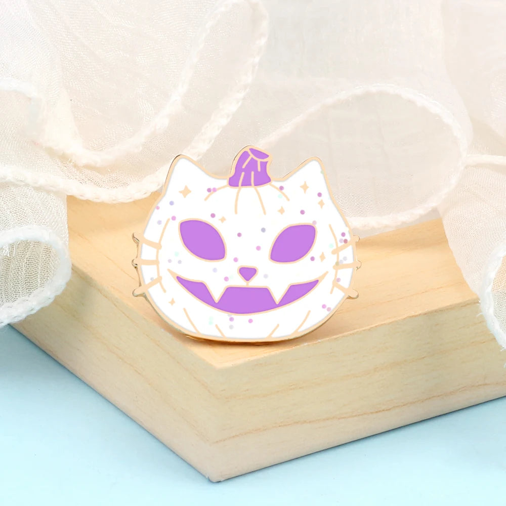 Halloween Party Enamel Brooches for Women Men Cute Ghost Pins Badges Cartoon Spooky Pet Clothes Pin Kids Backpacks Jewelry Gifts