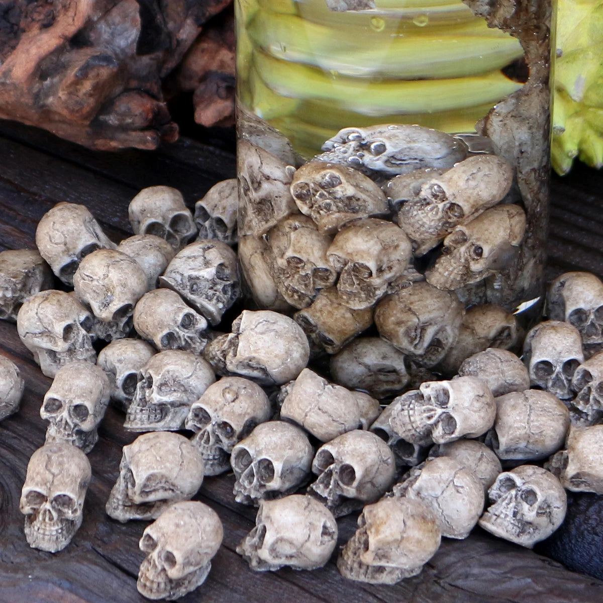 20 PCS Creative Miniature Skull, Cool Miniature Skull for Garden Bonsai Decoration, Resin Crafts