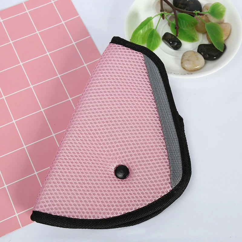 Universal Car Safe Fit Seat Belt Sturdy Adjuster Car Safety Belt Adjust Device Triangle Baby Child Protection Baby Safety
