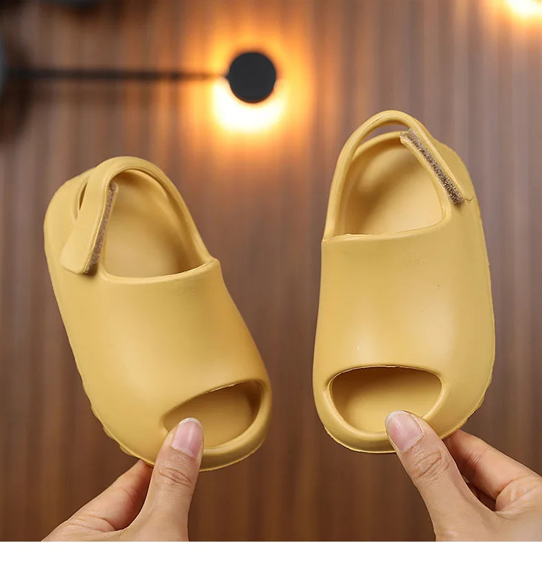 Kids Summer Sandals Lightweight Beach Slippers Breathable Shoes