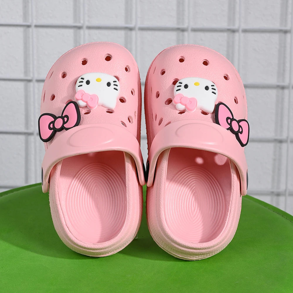 Lovely Sanrio Garden Clogs Girls Slippers Hello Kitty Pattern Summer Light Outdoor Slippers for Children Beach Pool Shoes