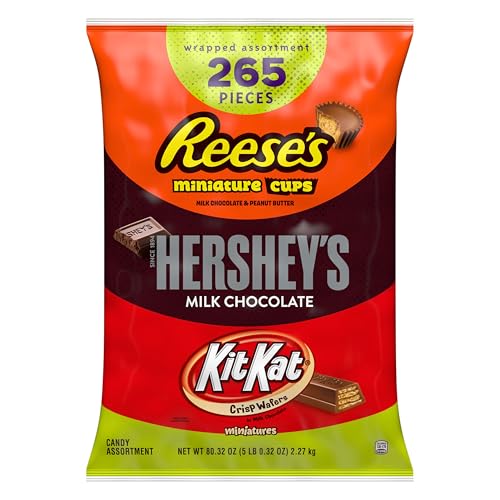Hershey's Assorted Chocolate Halloween Candy Bulk Variety Pack, 80 oz