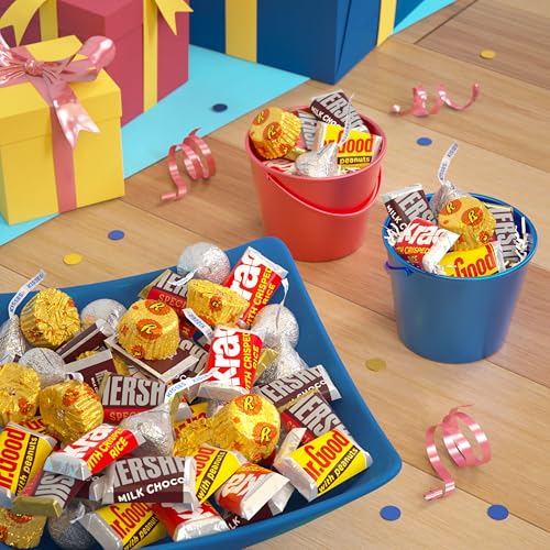 HERSHEY'S Miniatures Assorted Chocolate Candy Variety Pack, 30 oz